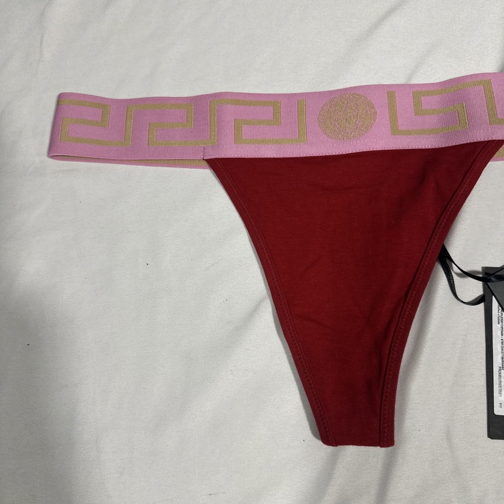NWT $75 VERSACE [ Womens size 5 ] Iconic Thong In Parade Red & Fuschia T2237 - Picture 5 of 10